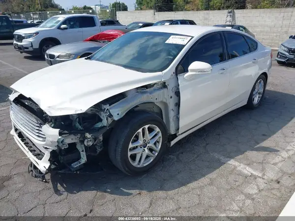 3FA6P0H7XGR386806 2016 FORD FUSION - Image 2