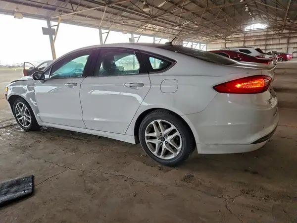 3FA6P0H7XGR396901 2016 FORD FUSION - Image 2