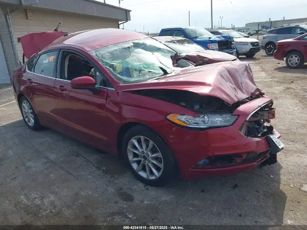 3FA6P0H7XHR104696 2017 FORD FUSION - Image 1