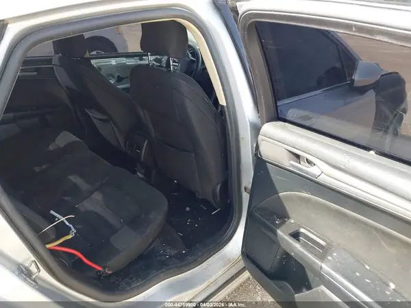 3FA6P0H7XHR109171 2017 FORD FUSION - Image 8