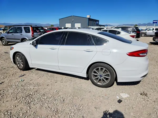 3FA6P0H7XHR112880 2017 FORD FUSION - Image 2