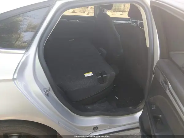 3FA6P0H7XHR116542 2017 FORD FUSION - Image 8