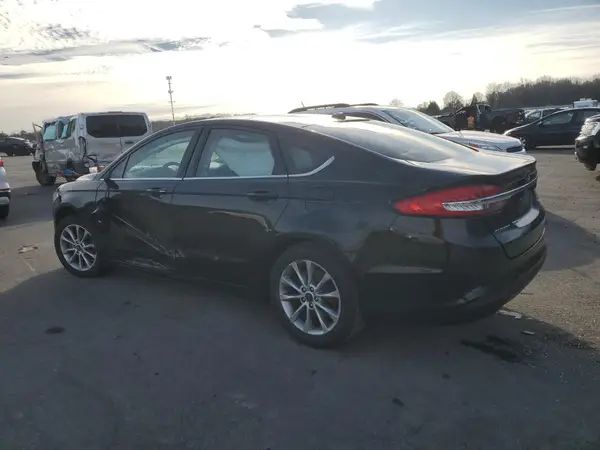 3FA6P0H7XHR125659 2017 FORD FUSION - Image 2