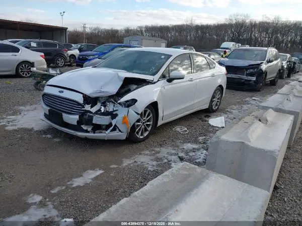 3FA6P0H7XHR146141 2017 FORD FUSION - Image 2