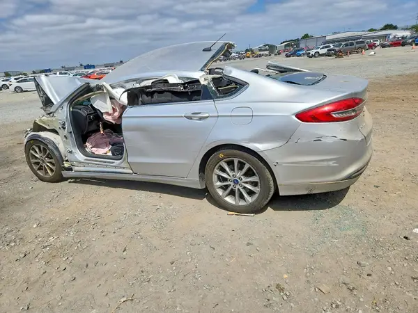 3FA6P0H7XHR150237 2017 FORD FUSION - Image 2