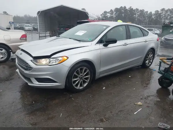 3FA6P0H7XHR171525 2017 FORD FUSION - Image 2