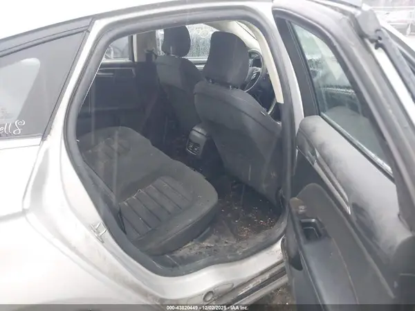 3FA6P0H7XHR171525 2017 FORD FUSION - Image 8