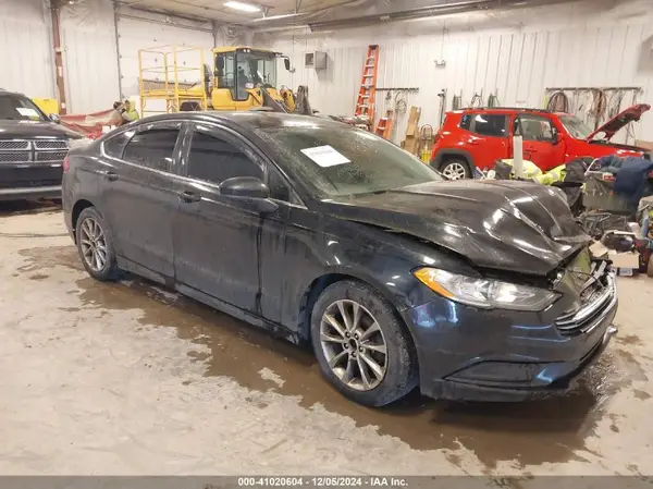 3FA6P0H7XHR171654 2017 FORD FUSION - Image 1