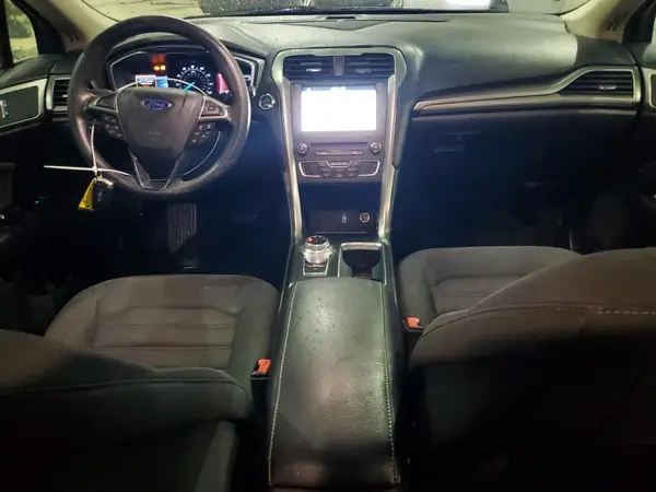 3FA6P0H7XHR180757 2017 FORD FUSION - Image 8