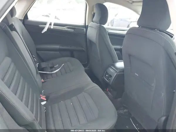 3FA6P0H7XHR182850 2017 FORD FUSION - Image 8