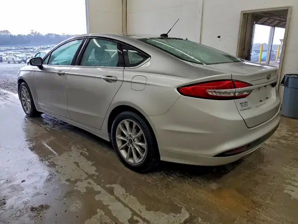 3FA6P0H7XHR198322 2017 FORD FUSION - Image 2