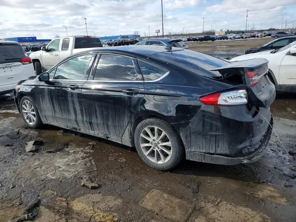 3FA6P0H7XHR199423 2017 FORD FUSION - Image 2