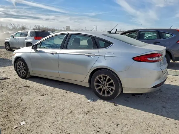 3FA6P0H7XHR199969 2017 FORD FUSION - Image 2