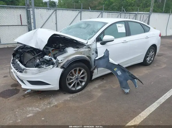 3FA6P0H7XHR203986 2017 FORD FUSION - Image 2