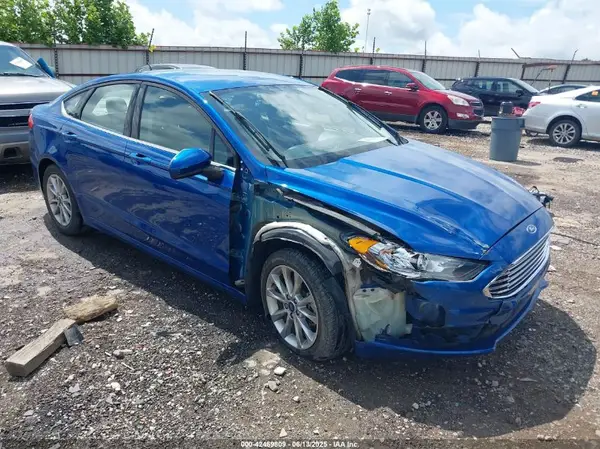 3FA6P0H7XHR219184 2017 FORD FUSION - Image 1