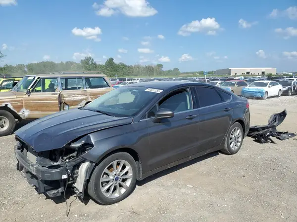 3FA6P0H7XHR221422 2017 FORD FUSION - Image 1