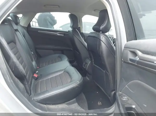 3FA6P0H7XHR228435 2017 FORD FUSION - Image 8