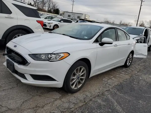 3FA6P0H7XHR230654 2017 FORD FUSION - Image 1