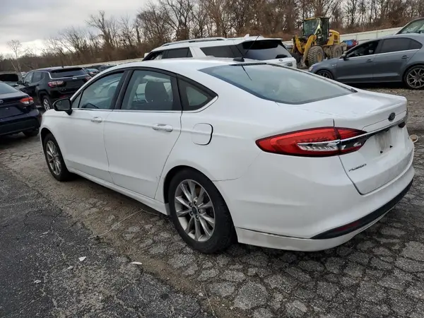 3FA6P0H7XHR230654 2017 FORD FUSION - Image 2