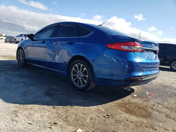 3FA6P0H7XHR235675 2017 FORD FUSION - Image 2