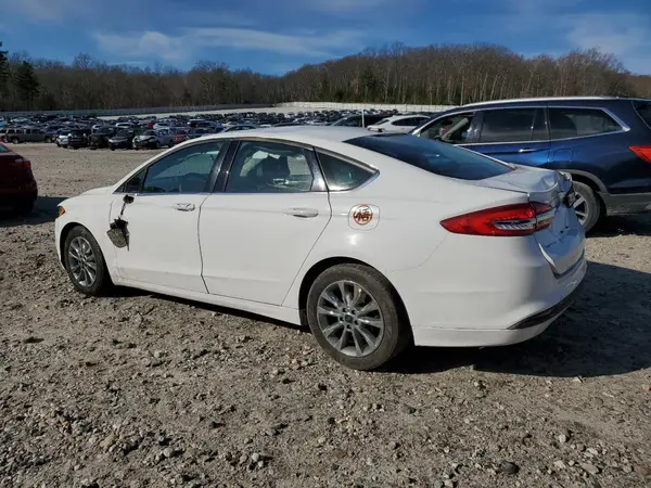3FA6P0H7XHR235806 2017 FORD FUSION - Image 2