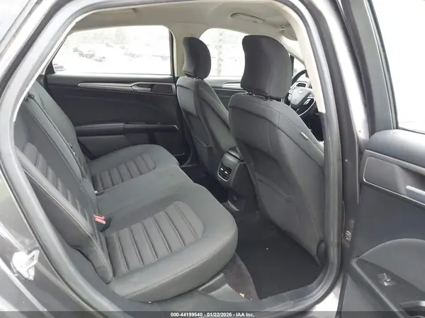 3FA6P0H7XHR269390 2017 FORD FUSION - Image 8