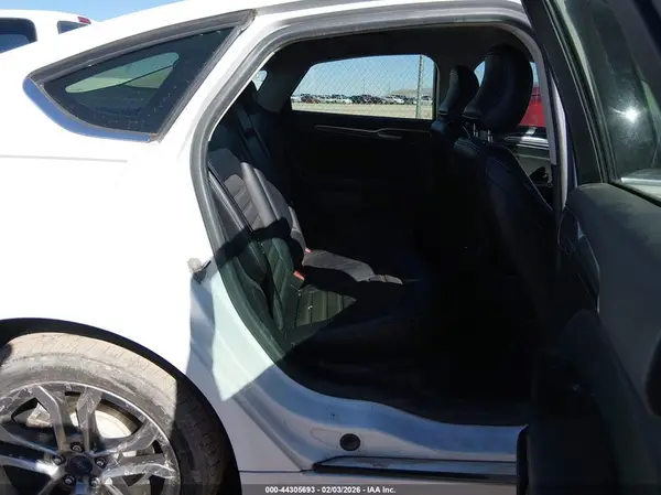 3FA6P0H7XHR281507 2017 FORD FUSION - Image 8