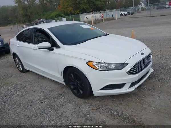 3FA6P0H7XHR283421 2017 FORD FUSION - Image 1