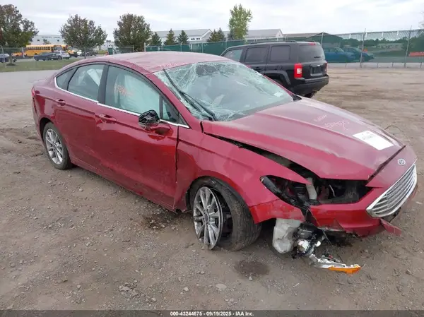 3FA6P0H7XHR321228 2017 FORD FUSION - Image 1