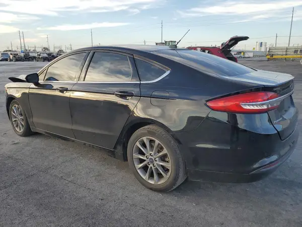 3FA6P0H7XHR321973 2017 FORD FUSION - Image 2