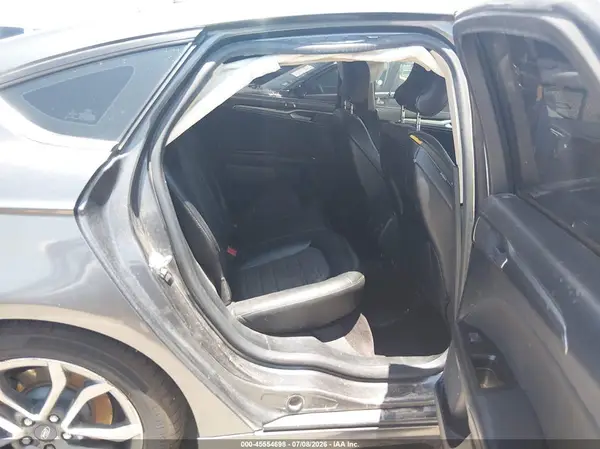 3FA6P0H7XHR322332 2017 FORD FUSION - Image 8