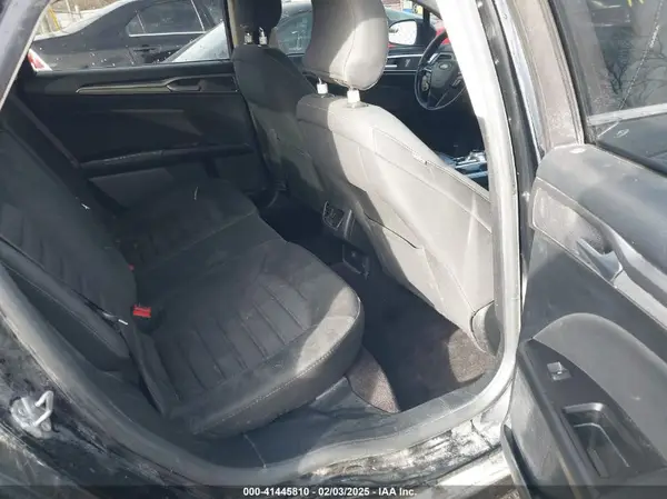3FA6P0H7XHR341463 2017 FORD FUSION - Image 8