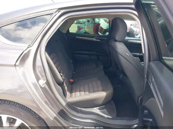 3FA6P0H7XHR348638 2017 FORD FUSION - Image 8