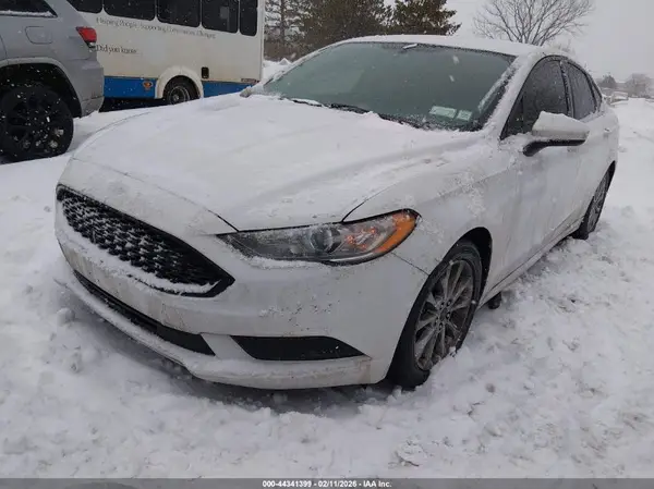 3FA6P0H7XHR351569 2017 FORD FUSION - Image 2