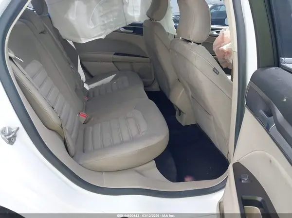 3FA6P0H7XHR370025 2017 FORD FUSION - Image 8