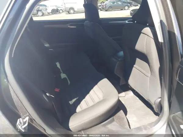 3FA6P0H7XHR371515 2017 FORD FUSION - Image 8