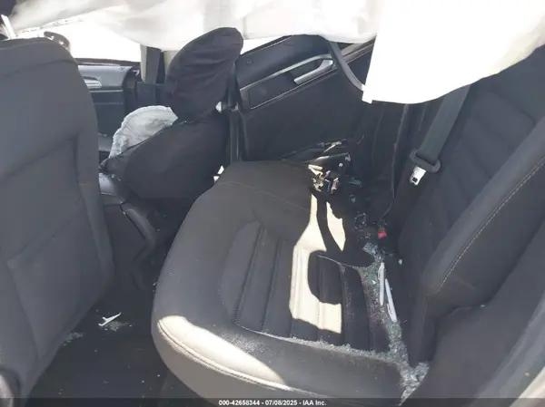 3FA6P0H7XHR377587 2017 FORD FUSION - Image 8