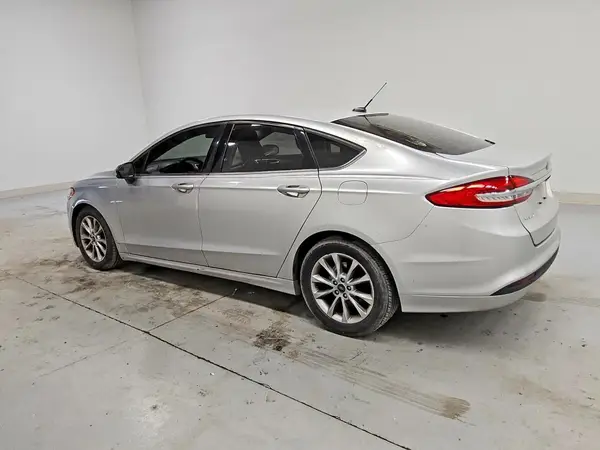3FA6P0H7XHR393451 2017 FORD FUSION - Image 2