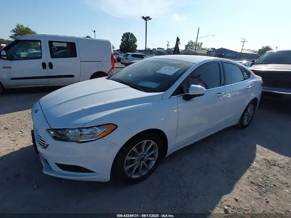 3FA6P0H7XHR398021 2017 FORD FUSION - Image 2