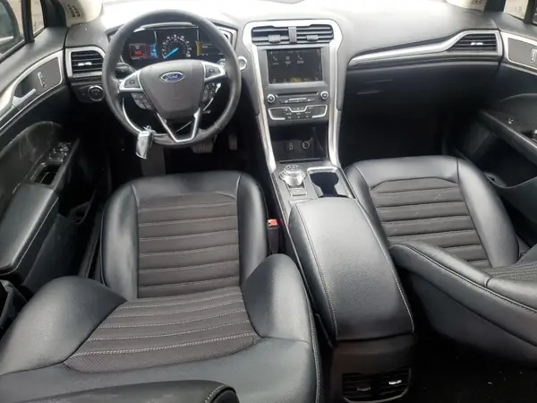 3FA6P0H7XHR404397 2017 FORD FUSION - Image 8
