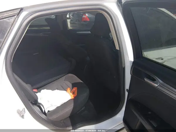 3FA6P0H7XHR406716 2017 FORD FUSION - Image 8
