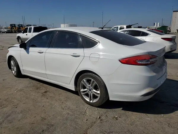 3FA6P0H7XJR106986 2018 FORD FUSION - Image 2