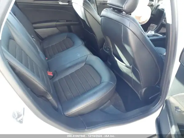 3FA6P0H7XJR109564 2018 FORD FUSION - Image 8