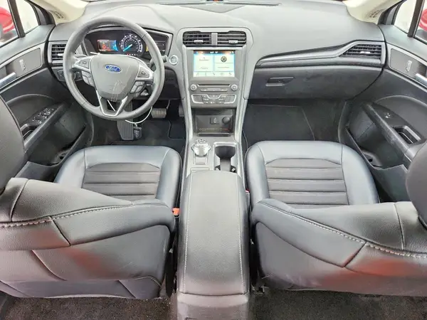 3FA6P0H7XJR114845 2018 FORD FUSION - Image 8