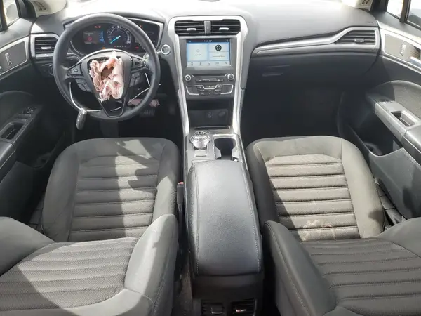3FA6P0H7XJR123657 2018 FORD FUSION - Image 8