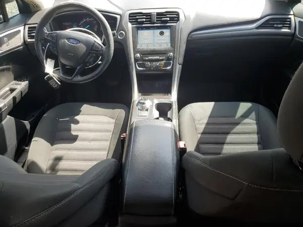 3FA6P0H7XJR127739 2018 FORD FUSION - Image 8