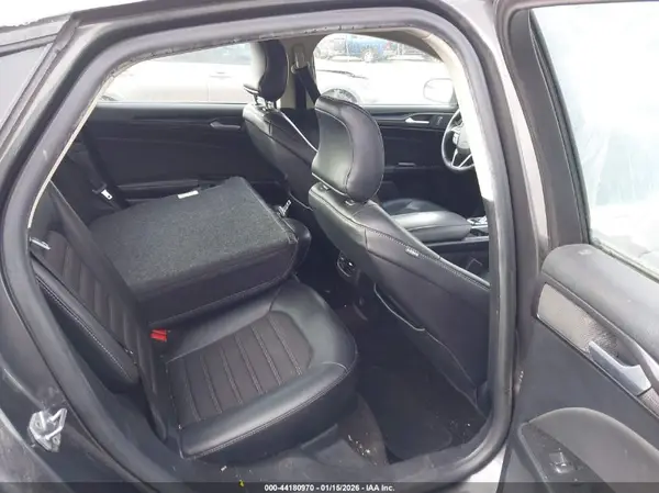 3FA6P0H7XJR127756 2018 FORD FUSION - Image 8