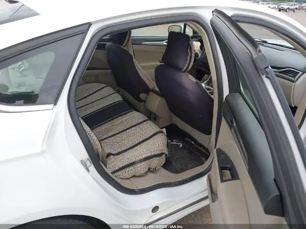 3FA6P0H7XJR133525 2018 FORD FUSION - Image 8