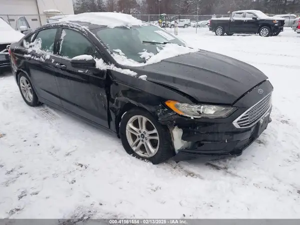 3FA6P0H7XJR135257 2018 FORD FUSION - Image 1