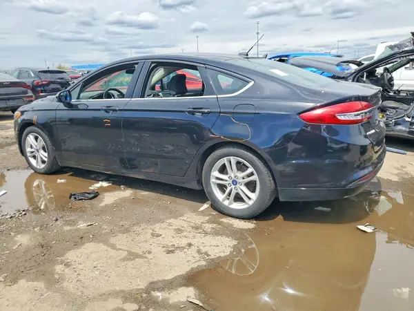 3FA6P0H7XJR136019 2018 FORD FUSION - Image 2